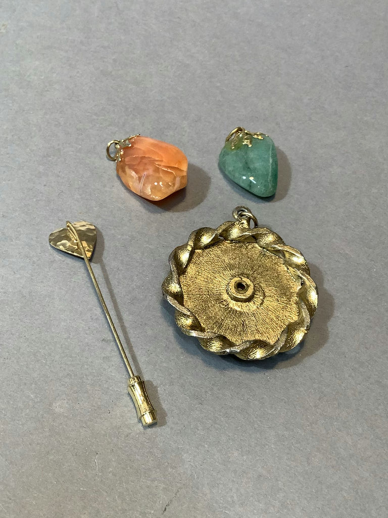 Limoges, 14K, and Costume Vintage Jewelry (4+dwt) - image 15 of 28