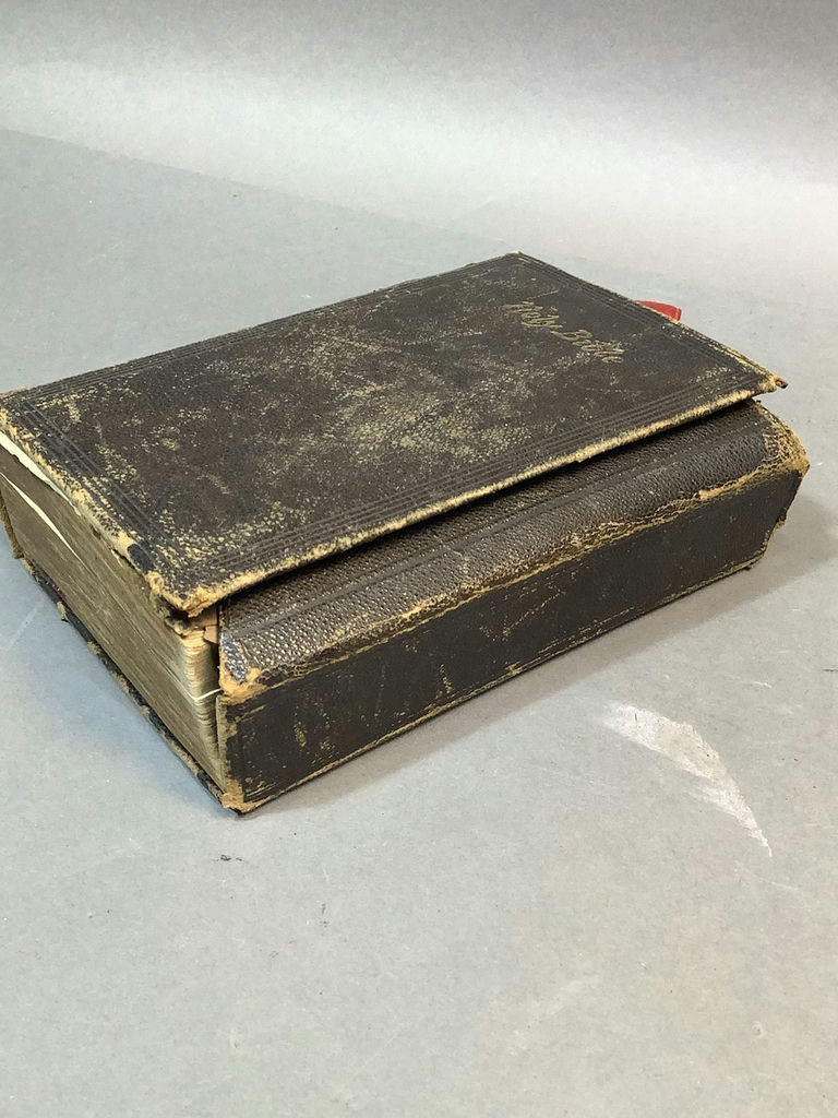 Antique 1880 Bible & Religious Jewelry - image 7 of 10