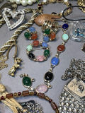 Vintage Costume Jewelry - thumbnail 6 of 18