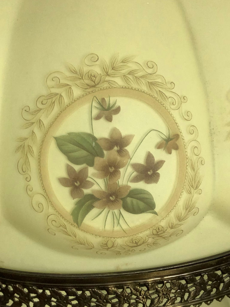 Victorian Style Electric Hurricane Lamp - image 4 of 7
