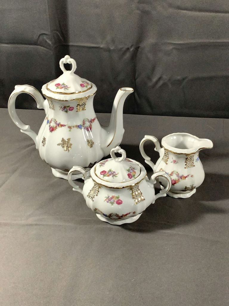 An Intimate Afternoon Tea - image 17 of 24