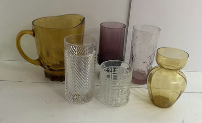 Vintage Glass Item Lot - Including Pitcher, Vase, Glasses - Image 1 of 2