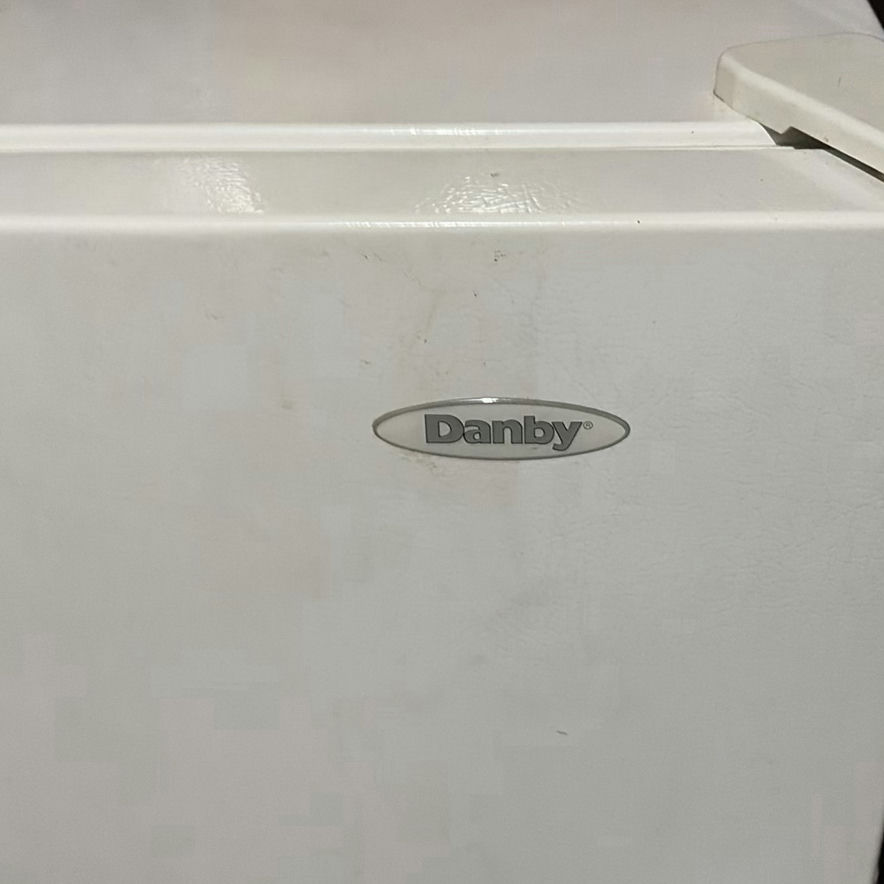 Danby Compact White Refrigerator - image 2 of 8