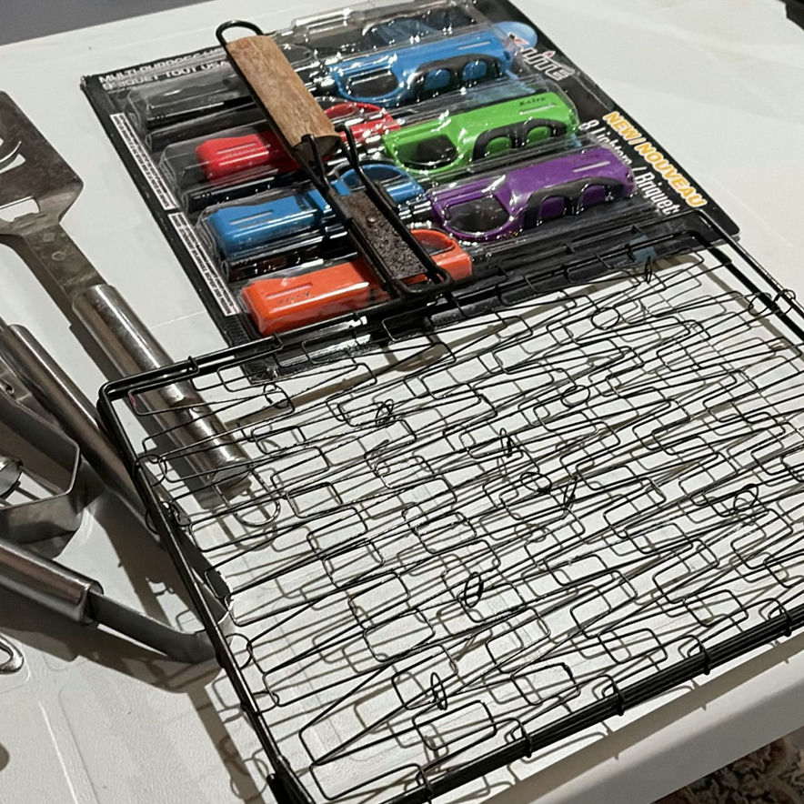 Napoleon Rogue Stainless Steel Gas Grill & Accessories - image 17 of 18