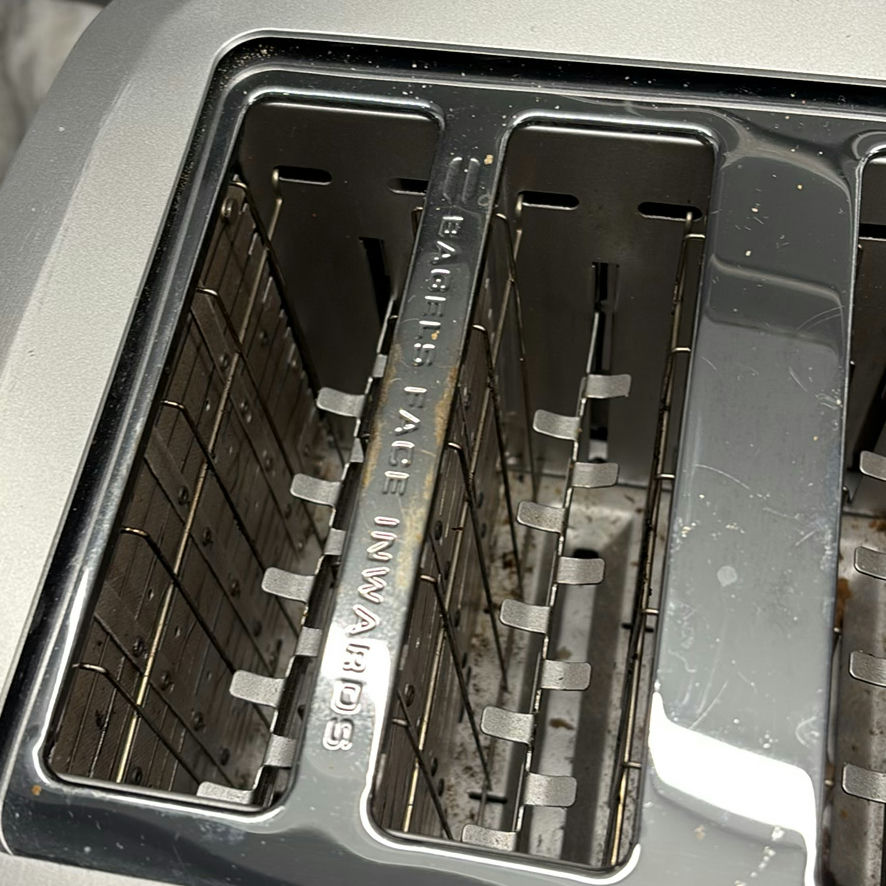 Breville Four-Slice Toaster - image 5 of 8