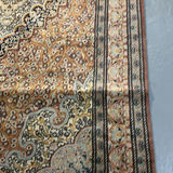 Traditional Patterned Area Rug - thumbnail 4 of 15