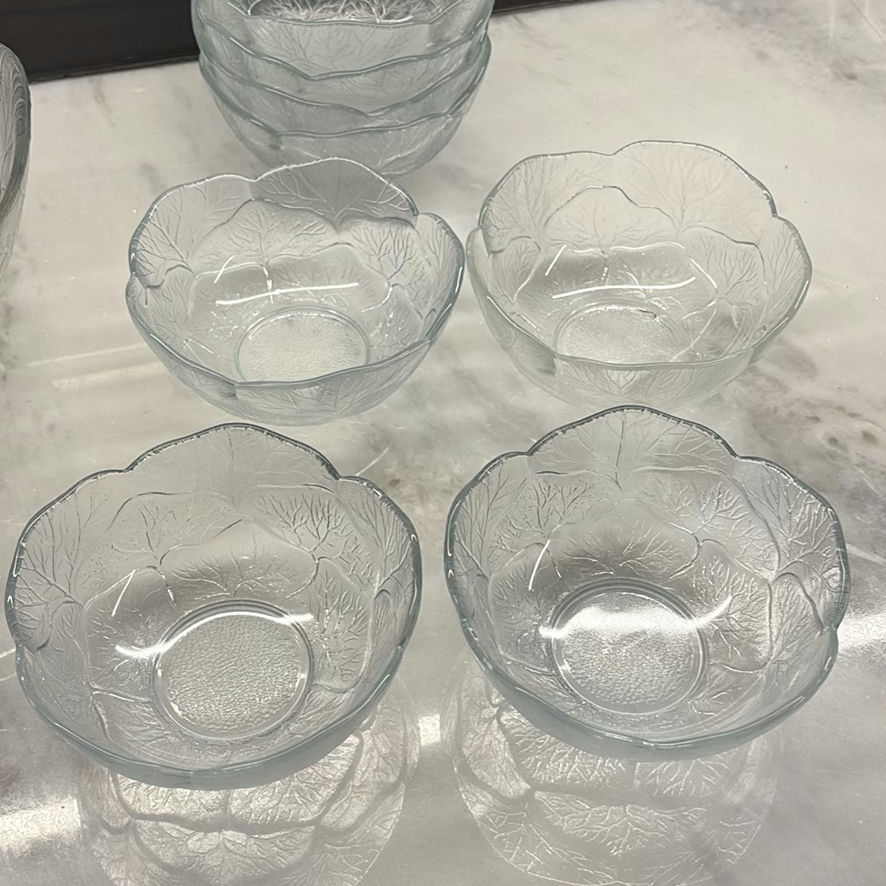Clear Glass Leaf Pattern Bowls - image 6 of 12