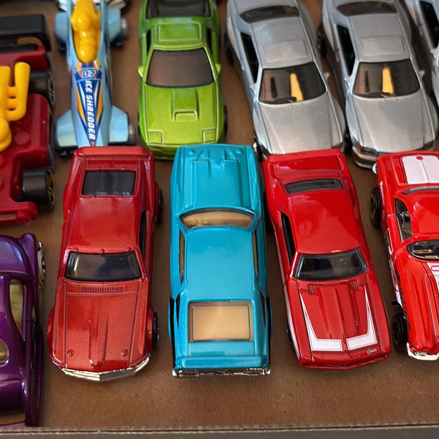 Die-Cast Toy Cars and Trucks - image 8 of 17