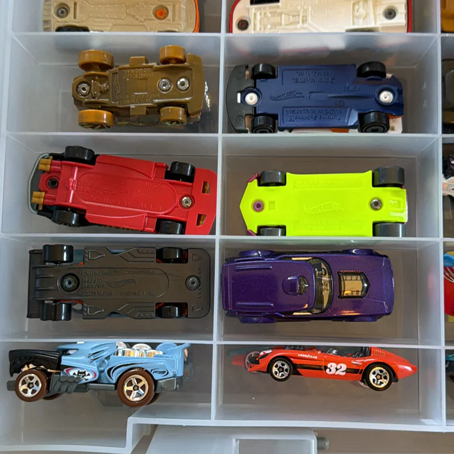 Die-Cast Toy Cars and Vehicles with Case - image 15 of 29