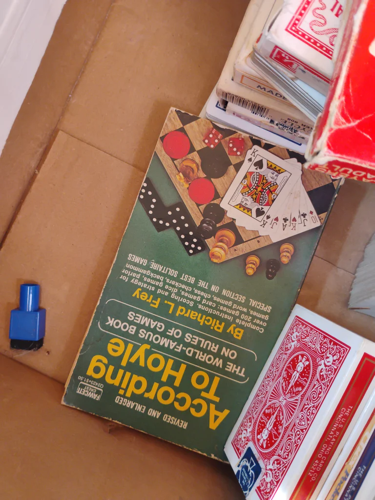 Card Games, Puzzle Books, and Game Accessories - image 4 of 9