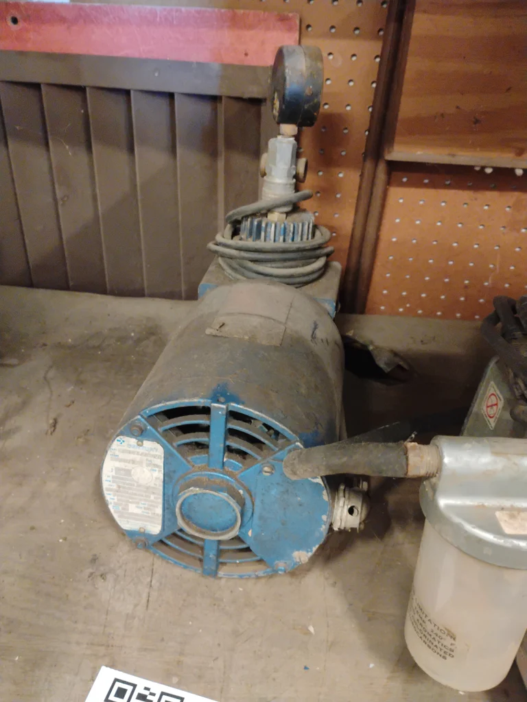 Industrial Air Compressor and Vacuum Pump Units - image 3 of 6