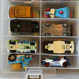 Die-Cast Toy Vehicles with Plastic Case - thumbnail 13 of 28