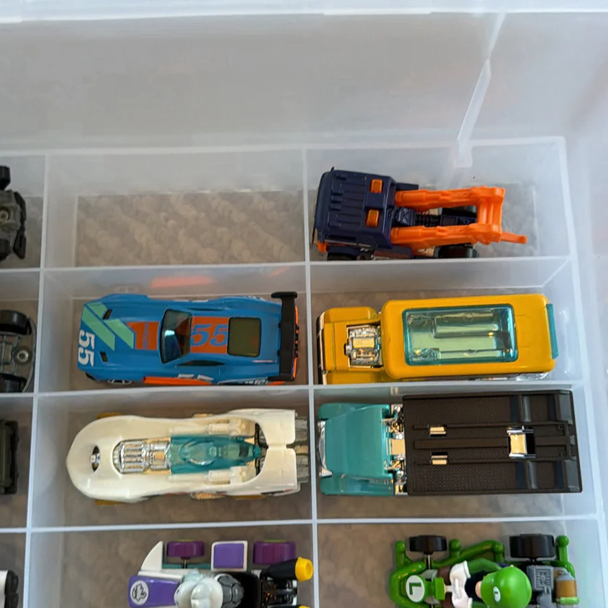 Die Cast Toy Cars in Plastic Storage Case - image 25 of 29