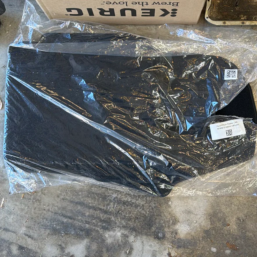 Vehicle Parts and Hardware - image 2 of 10