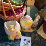 Easter Baskets, Plastic Eggs, and Seasonal Decorations - thumbnail 7 of 13