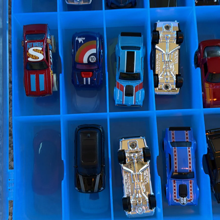 Die-Cast Toy Cars in Blue Storage Case - image 13 of 20