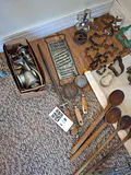 Vintage Kitchen Utensils and Baking Tools - thumbnail 9 of 11