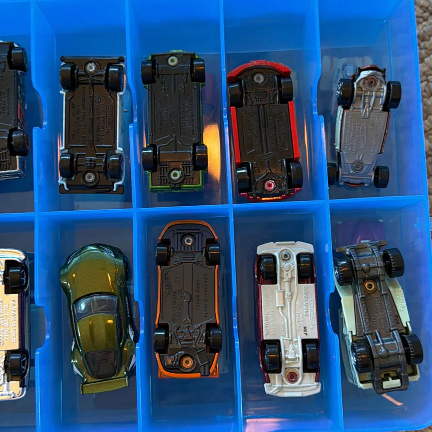 Die-Cast Toy Cars in Plastic Storage Case - image 12 of 16