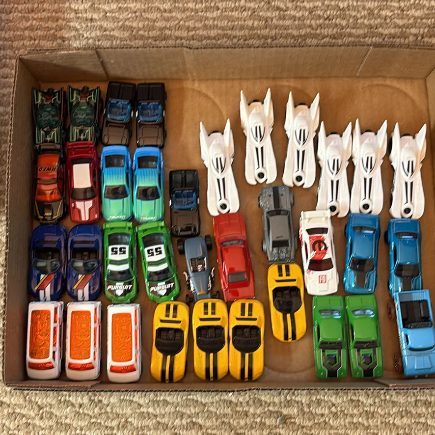 Die Cast Toy Cars and Vehicles - image 2 of 10