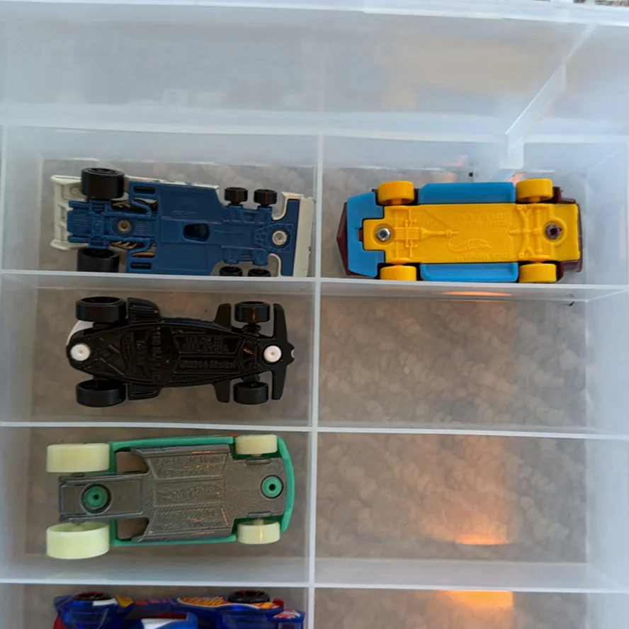 Die-Cast Toy Cars in Plastic Storage Case - image 24 of 26