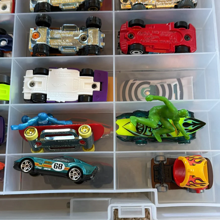Die-Cast Toy Cars and Vehicles with Case - image 20 of 29