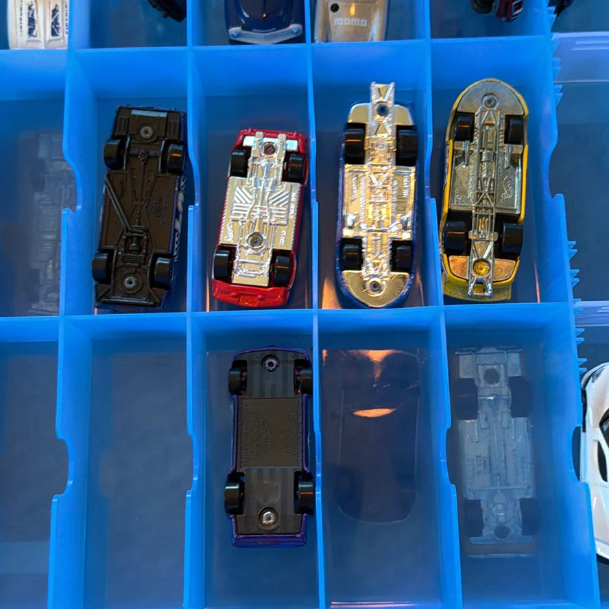 Plastic Storage Case with Die-Cast Toy Cars - image 7 of 22