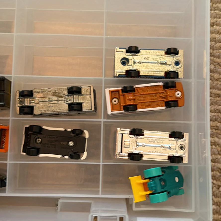 Toy Die-Cast Cars in Storage Case - image 13 of 17