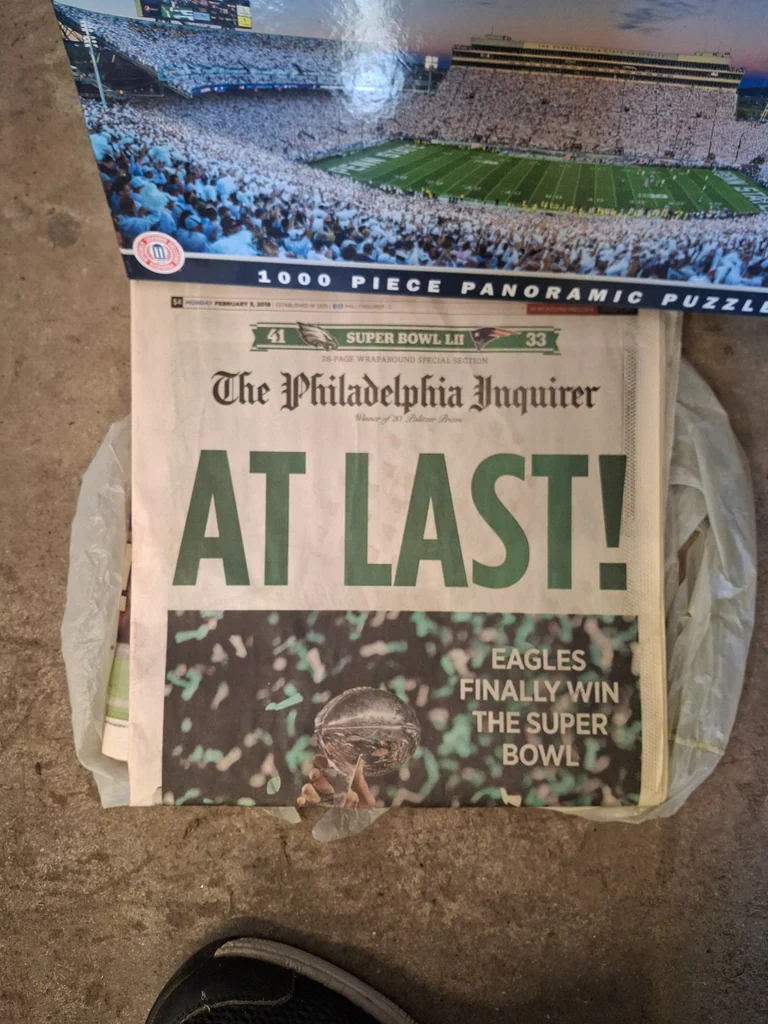 Philadelphia Eagles and Penn State Sports Memorabilia - image 11 of 12