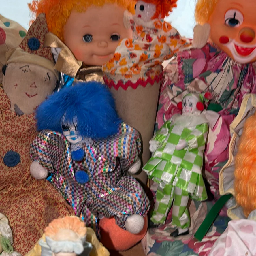 Clown Dolls and Figurines - image 7 of 14