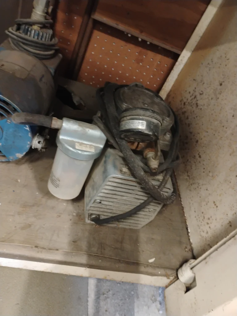 Industrial Air Compressor and Vacuum Pump Units - image 2 of 6