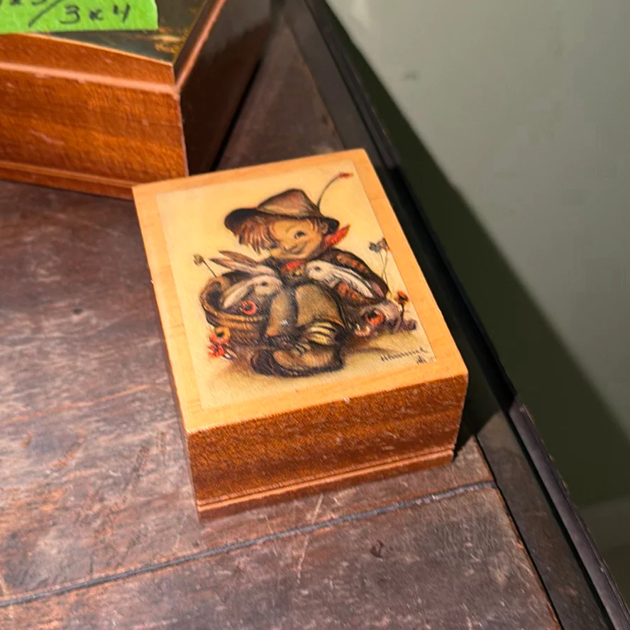 Decorative Boxes, Music Boxes - image 19 of 23