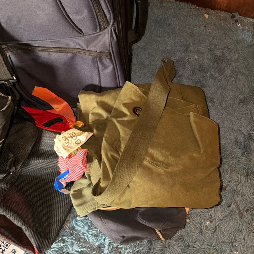Luggage and Travel Bags - image 2 of 10