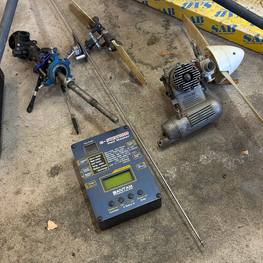 RC Helicopter Parts and Radio Control Equipment - image 3 of 4