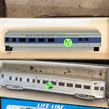 HO Scale Model Train Cars and Accessories - thumbnail 9 of 11