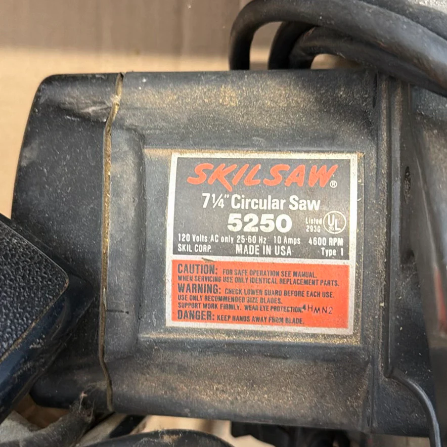 Skilsaw Circular Saw, Craftsman Router, and Metal Parts - image 3 of 7