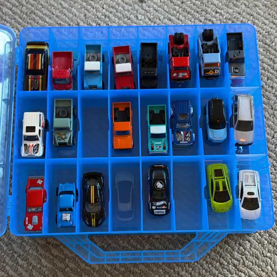 Die-Cast Toy Cars in Blue Storage Case - image 10 of 18