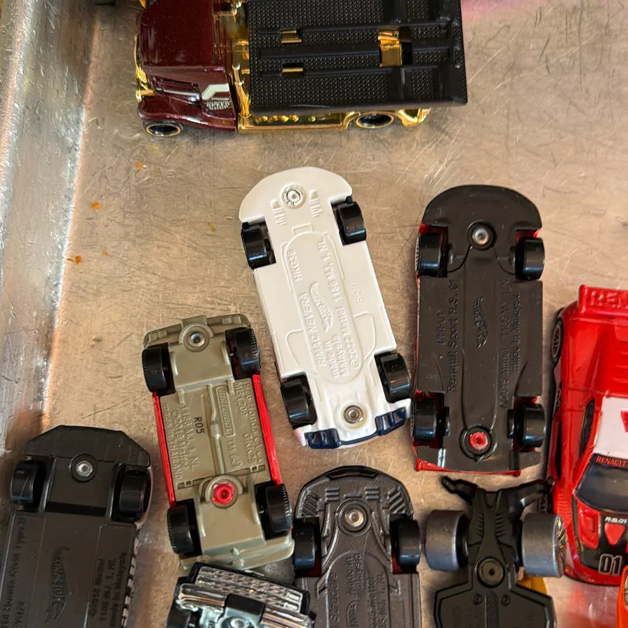 Collection of Die-Cast Toy Cars and Trucks - image 29 of 29