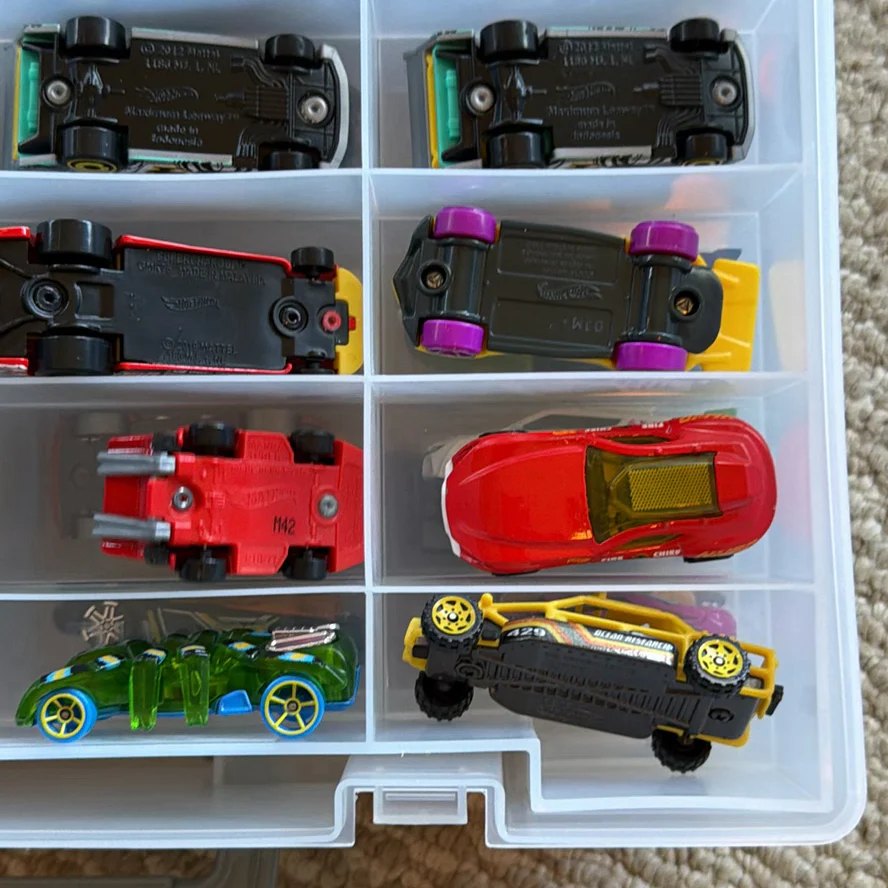Plastic Storage Case with Die-Cast Toy Cars - image 10 of 28
