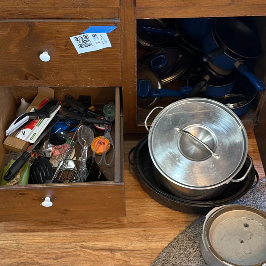 Cookware, Roaster, and Kitchen Utensils - image 1 of 11