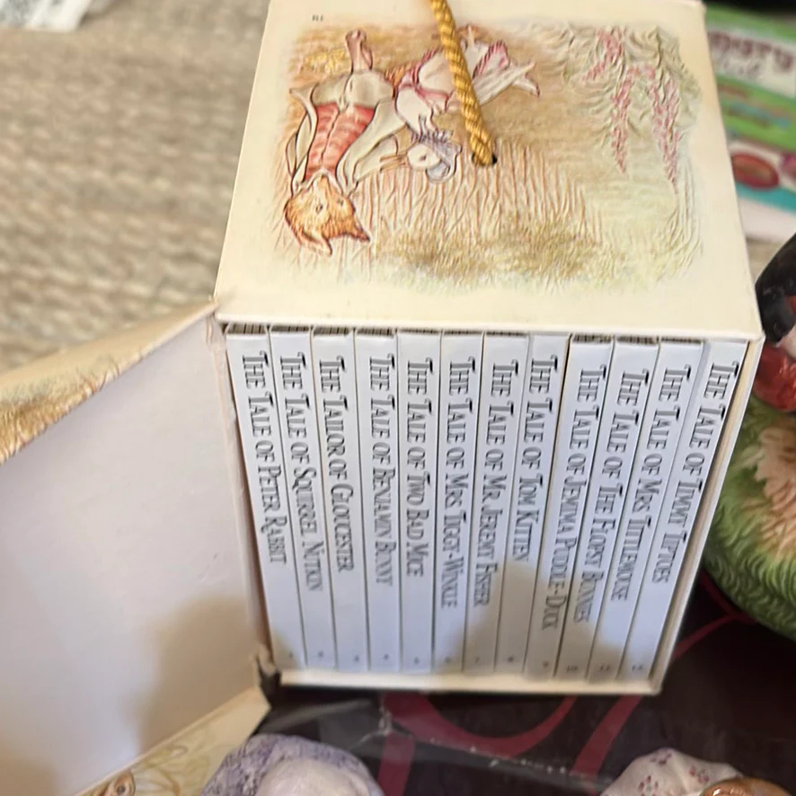 Beatrix Potter Collection Books and Ceramic Animal Figurines - image 12 of 14