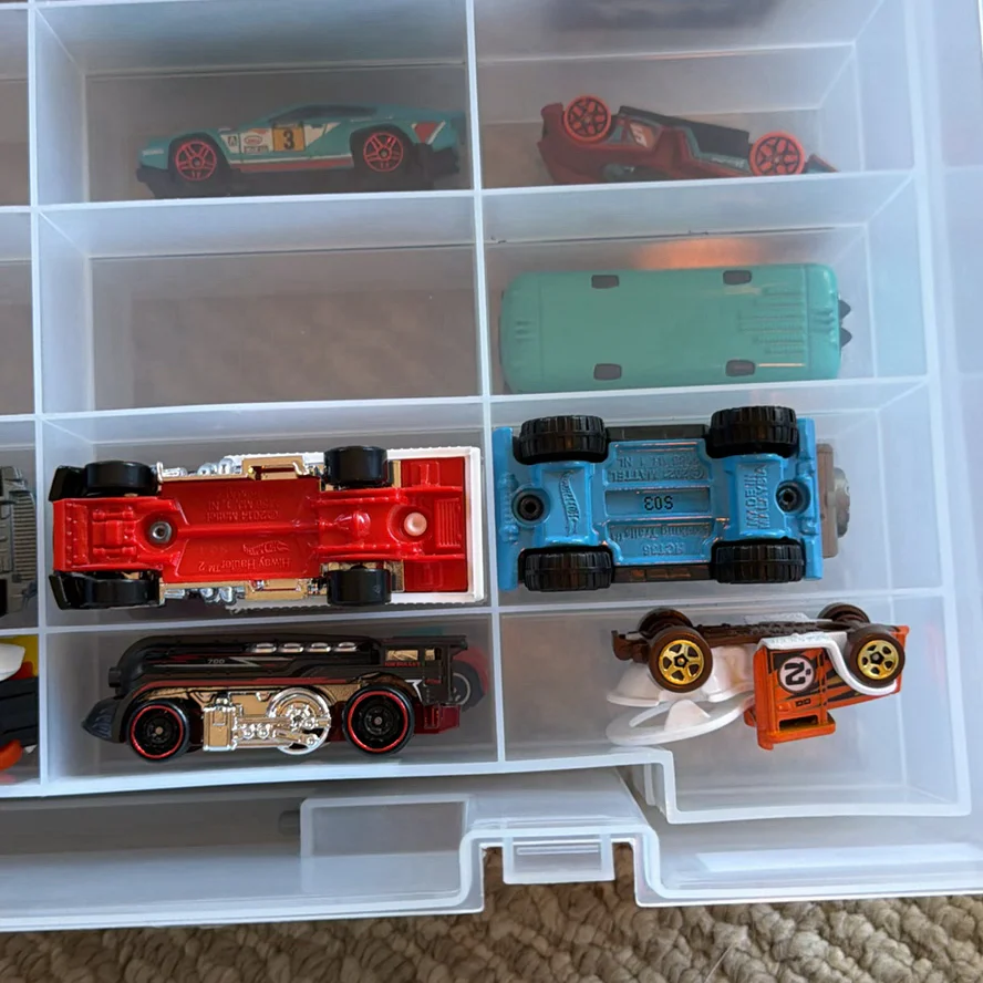 Die-Cast Toy Cars in Plastic Storage Case - image 20 of 26