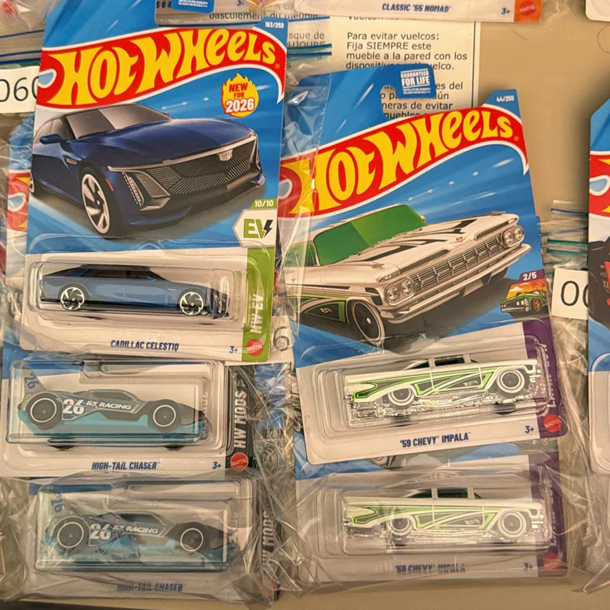 Assorted Hot Wheels Die-Cast Toy Cars - image 9 of 10