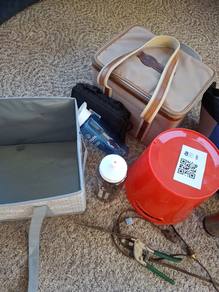 Cooler Bags, Bottles, Storage Bin, and Garden Tool - image 6 of 8
