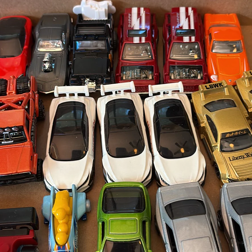 Die-Cast Toy Cars and Trucks - image 7 of 17