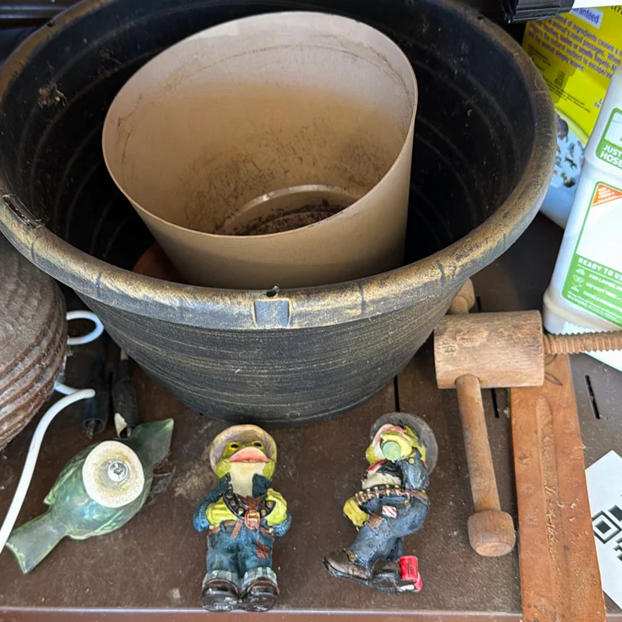 Garden Tools, Planters, Decorative Items, and Yard Supplies - image 4 of 10