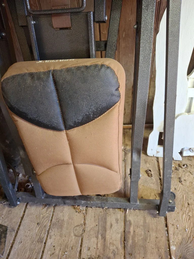 Herter's Folding Tree Stand - image 4 of 6