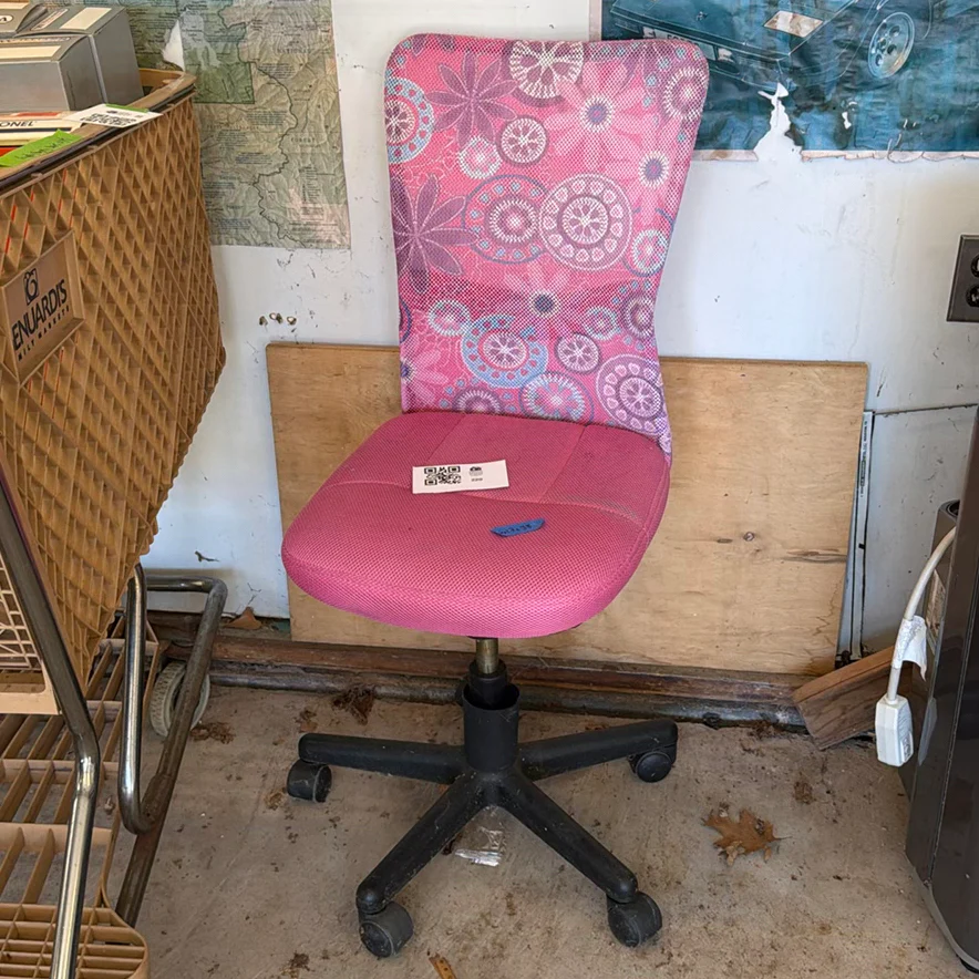 Pink Rolling Desk Chair - image 1 of 3