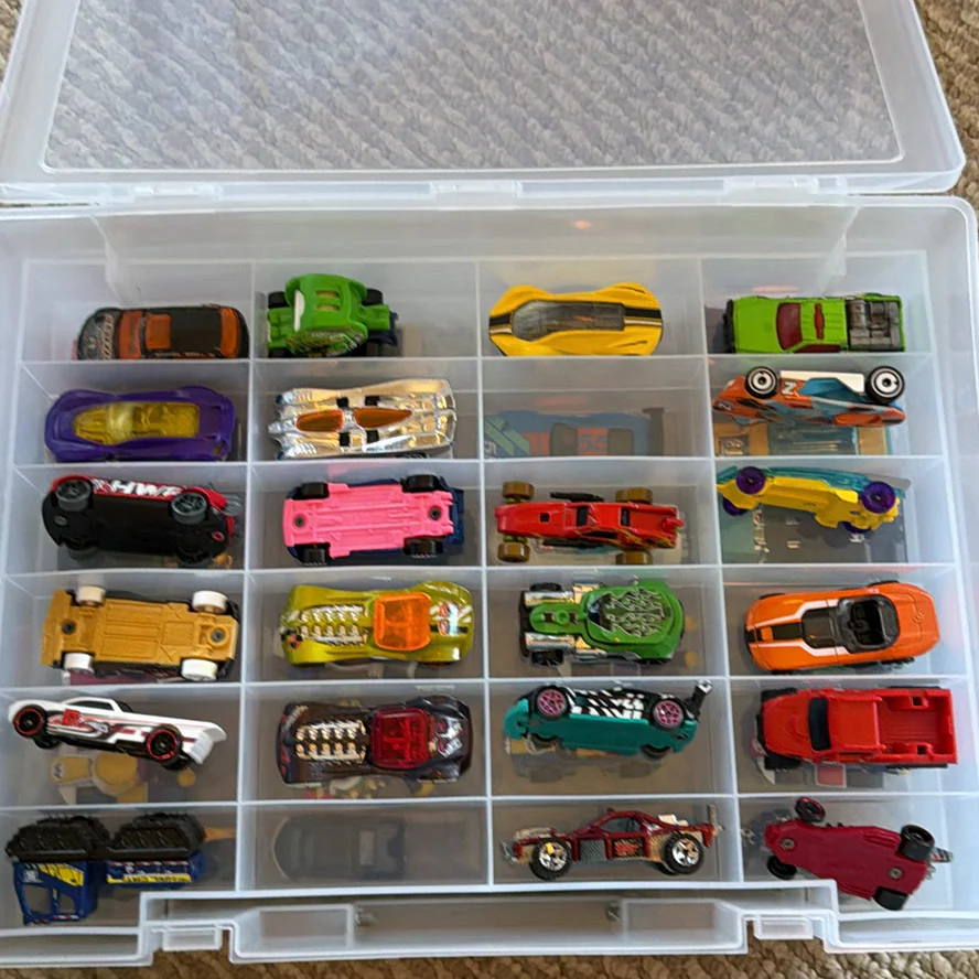Die Cast Toy Cars in Plastic Storage Case - image 11 of 29