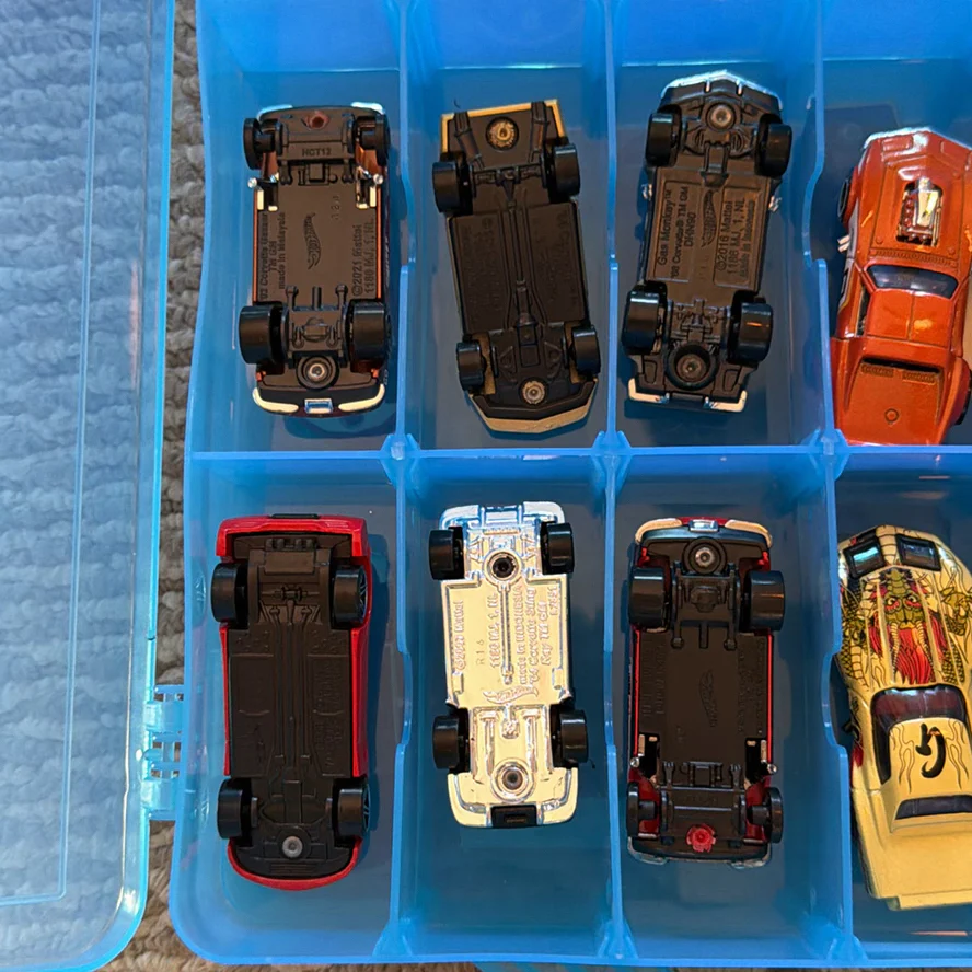 Toy Corvette Die-Cast Car Collection in Storage Case - image 5 of 22