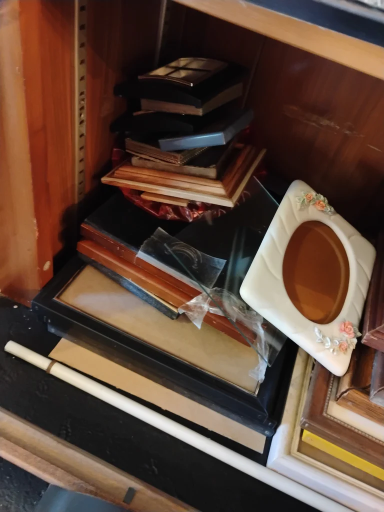 Picture Frames and Decorative Frames - image 7 of 11
